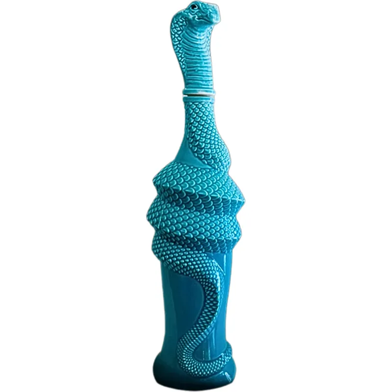 Skorpios 1618 Joven Tequila view 1