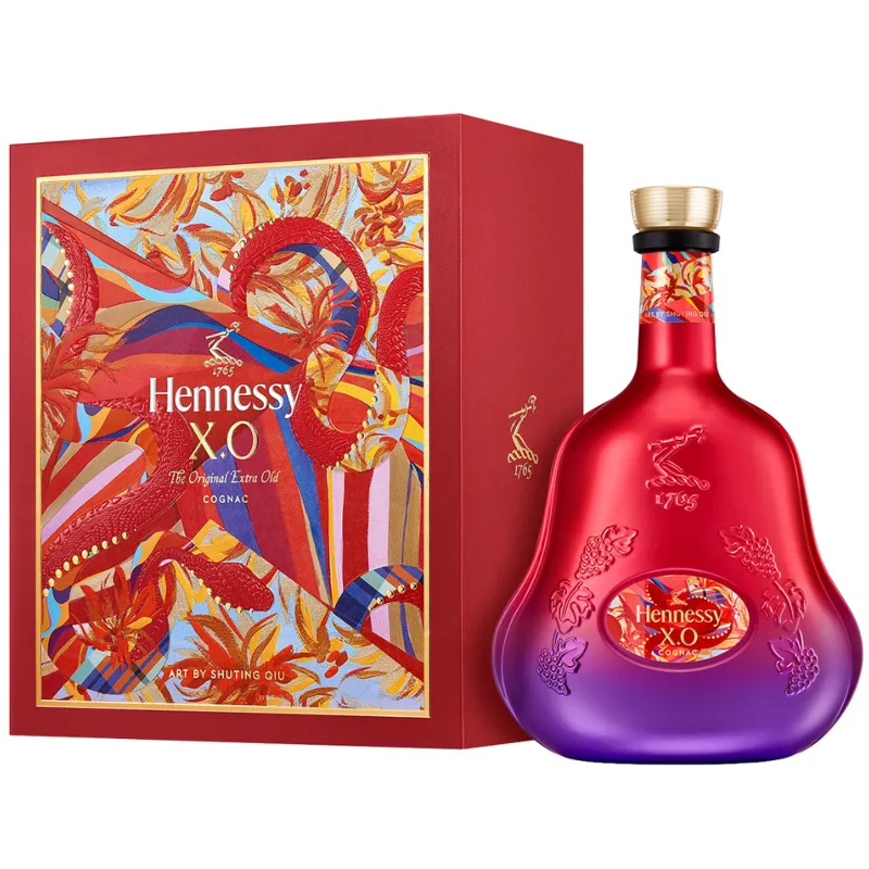 Hennessy XO Lunar New Year 2025 By Shuting Qiu Cognac view 1
