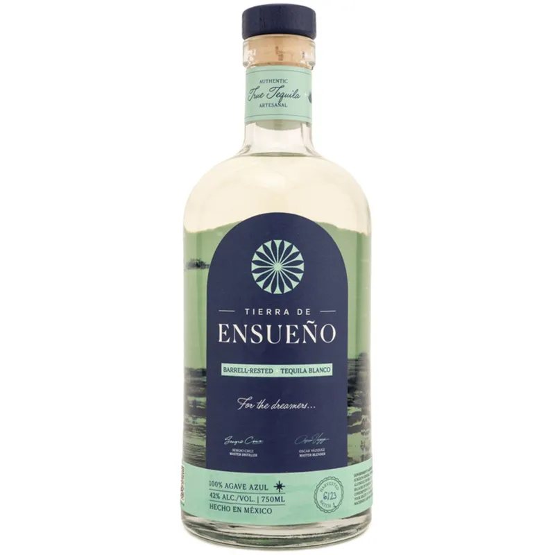Tierra de Ensueño Blanco Tequila view 1