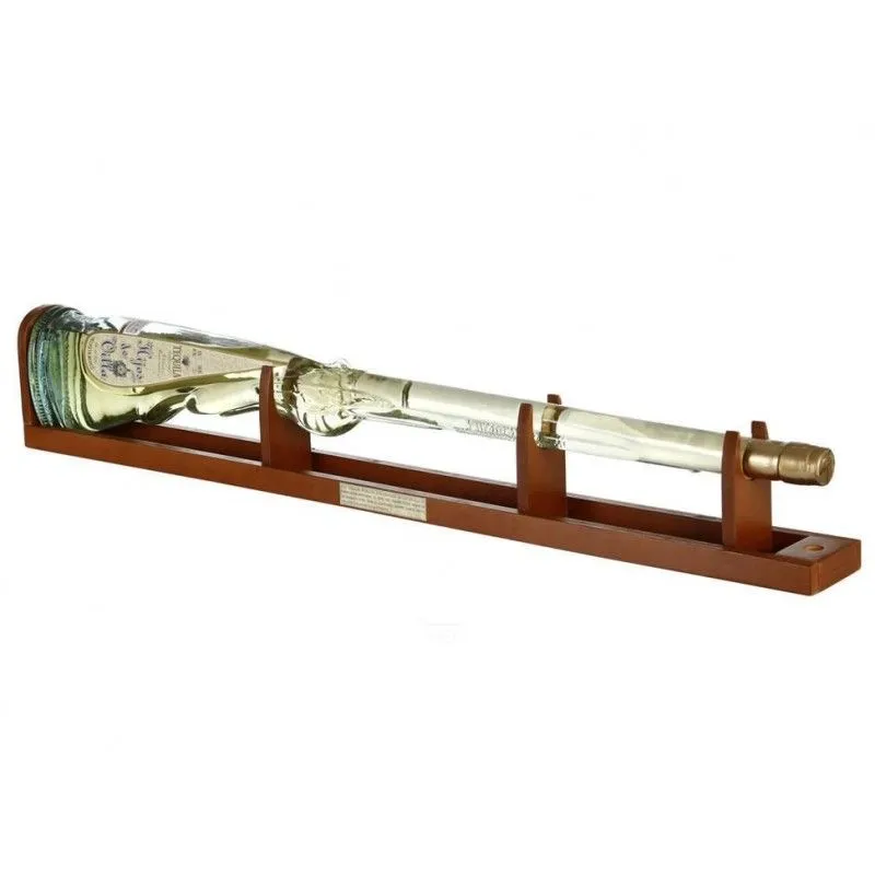 Hijos de Villa Reposado Tequila view 1