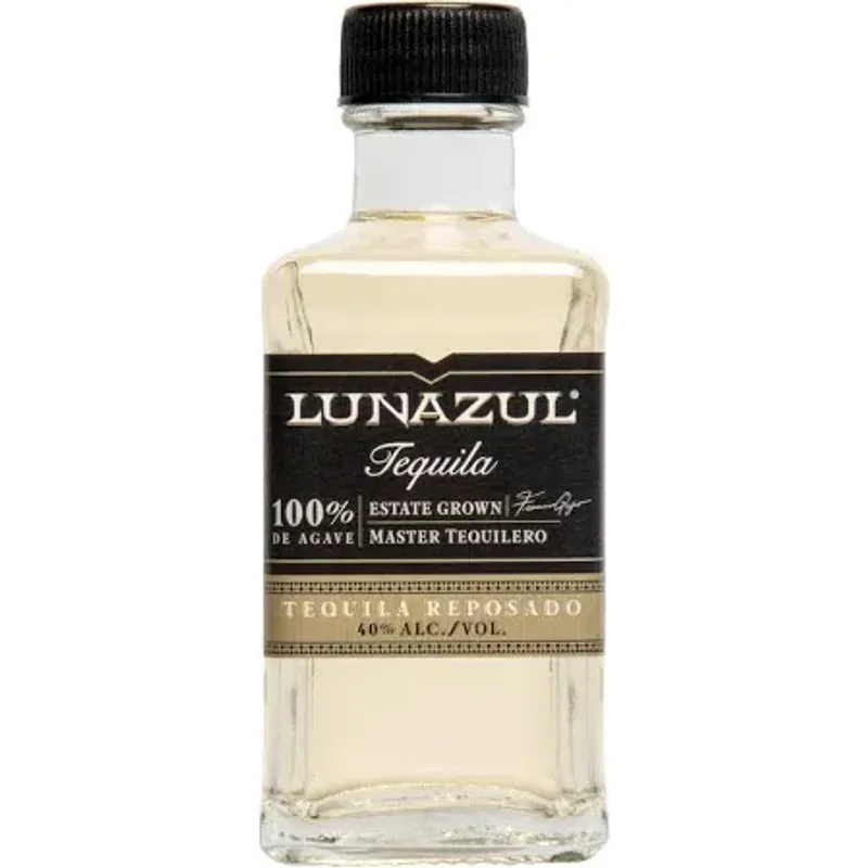 Lunazul Reposado Tequila view 1